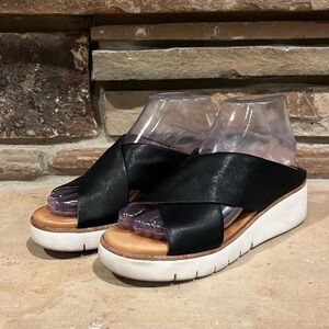 Corso Como Brunna Black Leather Cross Strap Platform Sandal